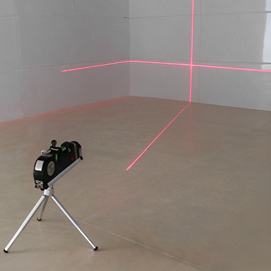 Niveau laser noire